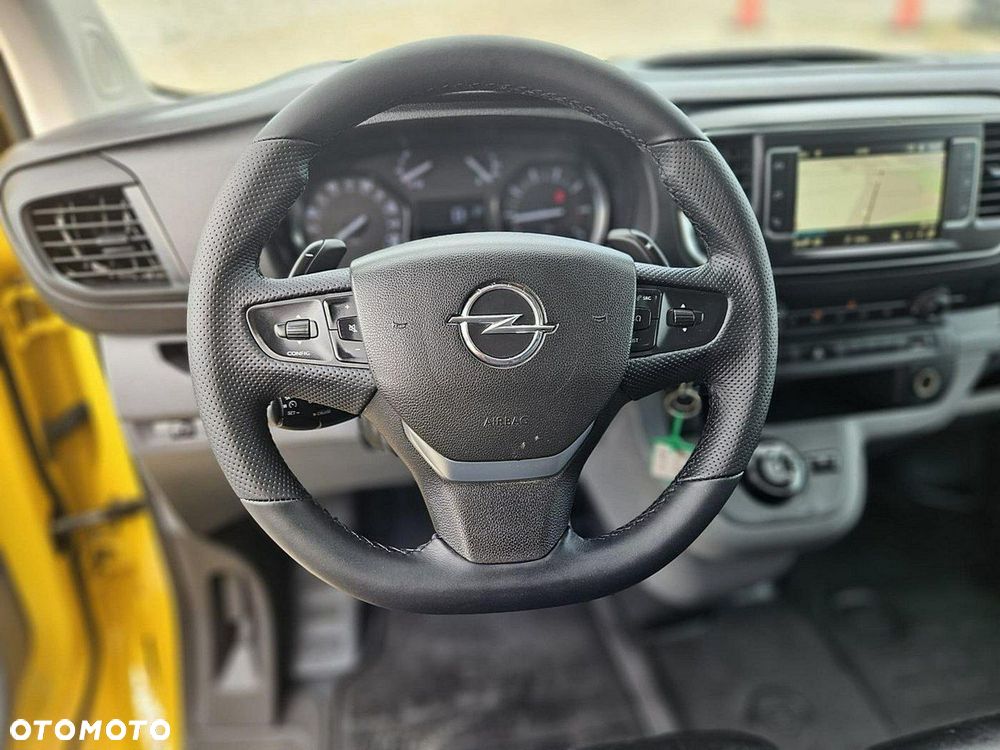 Opel Vivaro - 8