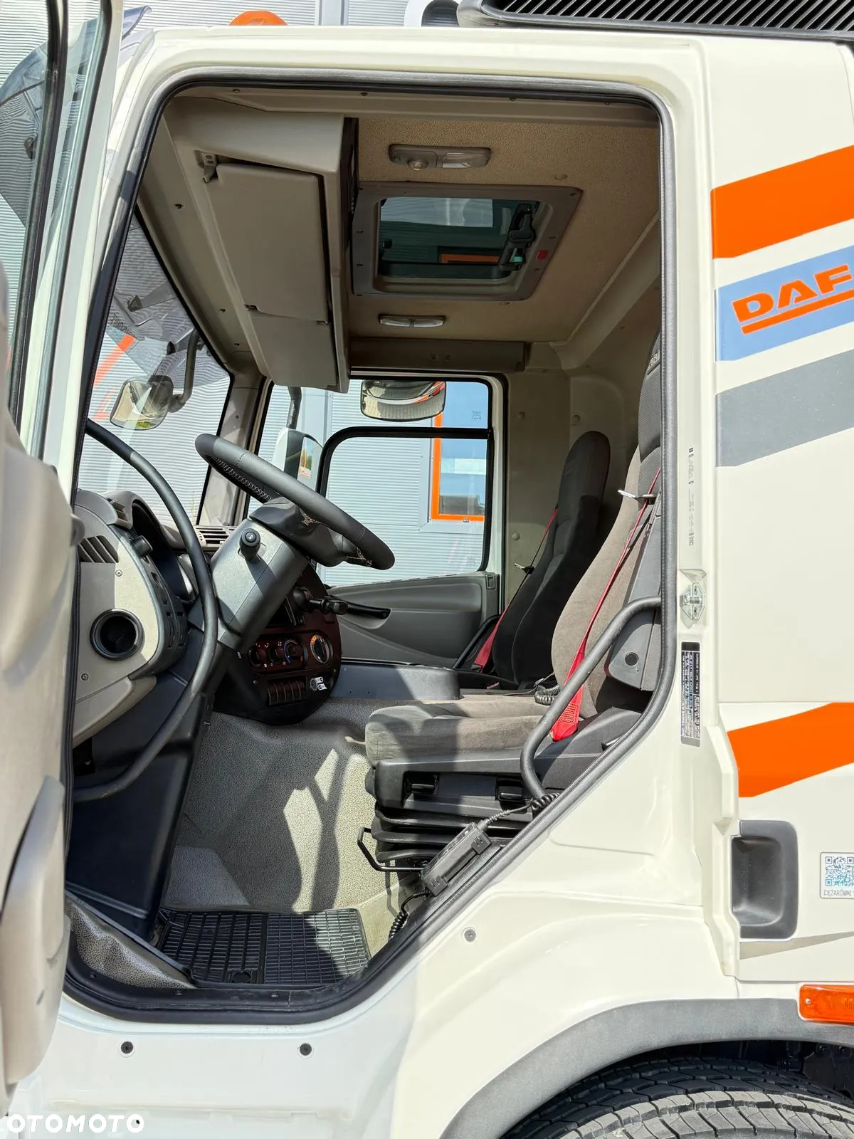 DAF DAF CF 75.310 / E5 / 6x2 / laweta + żuraw PALFINGER PK 18002 EH / platforma , pomoc drogowa , skrzynia - 33