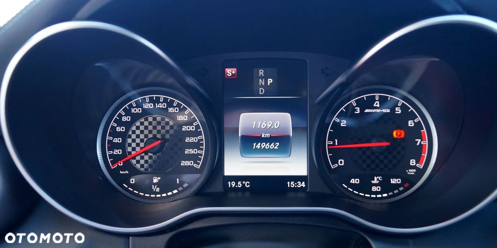 Mercedes-Benz Klasa C AMG 43 4Matic T 9G-TRONIC - 29