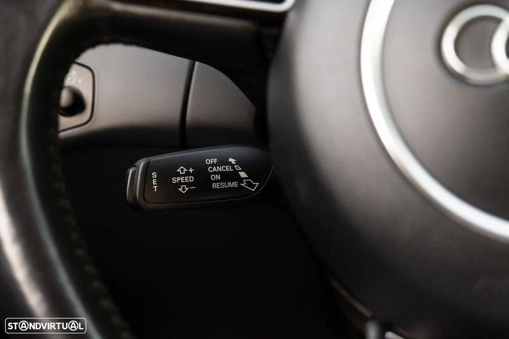 Audi A4 2.0 TDI Business Line S-line - 36