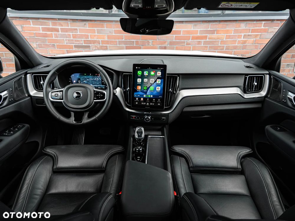 Volvo XC 60 B5 B AWD Plus Dark - 6