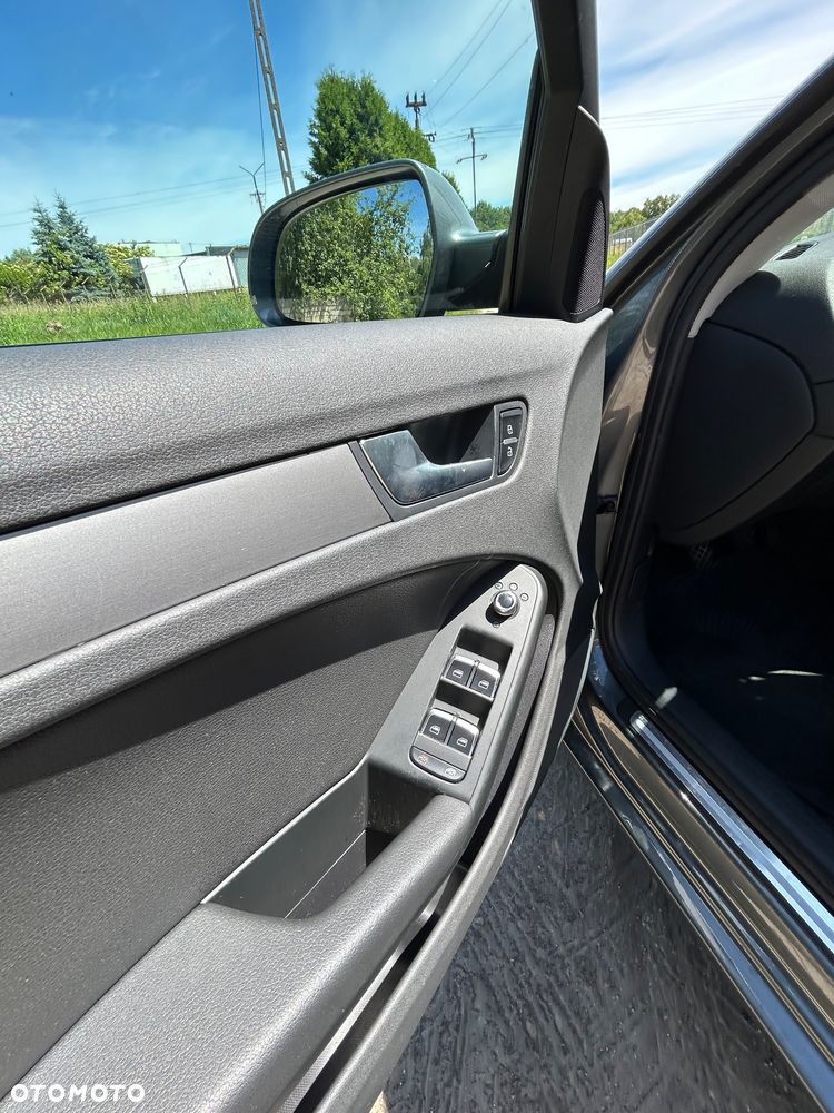 Audi A4 Avant 2.0 TDI DPF Ambiente - 7