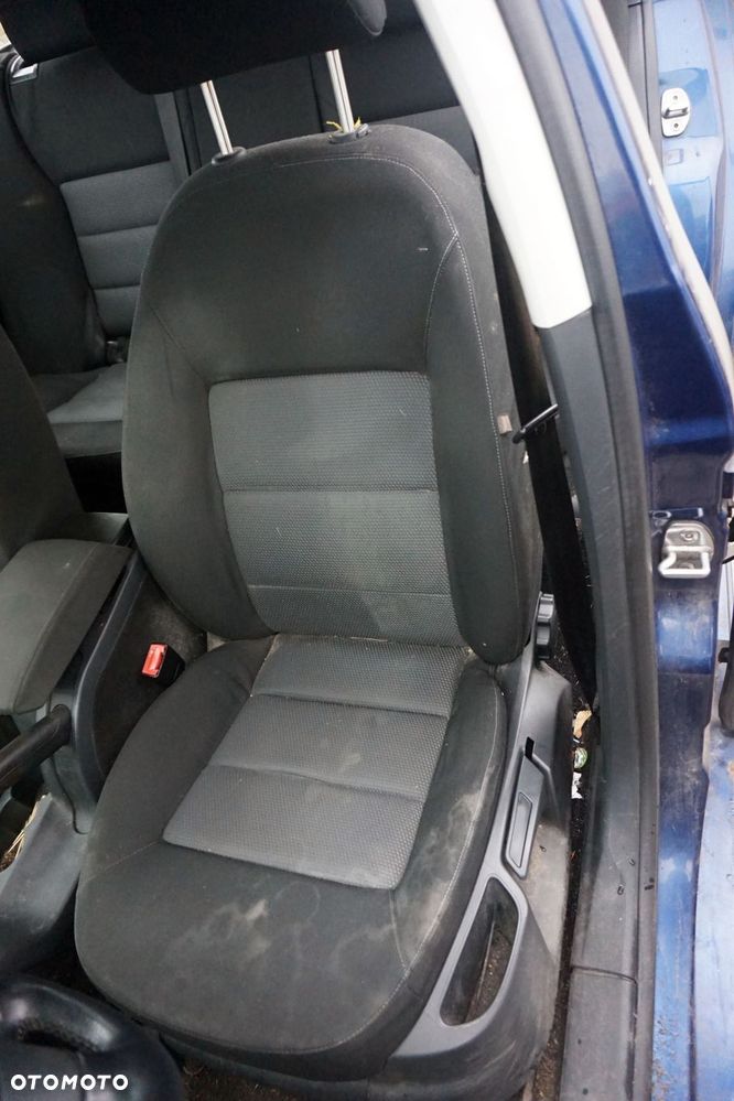 SKODA OCTAVIA II KOMBI 2006 9462 1.9 TDI BXE 105KM GQQ GRANATOWY na części - 16