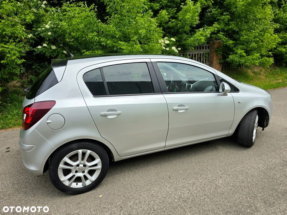 Opel Corsa 1.2 16V Sport - 16