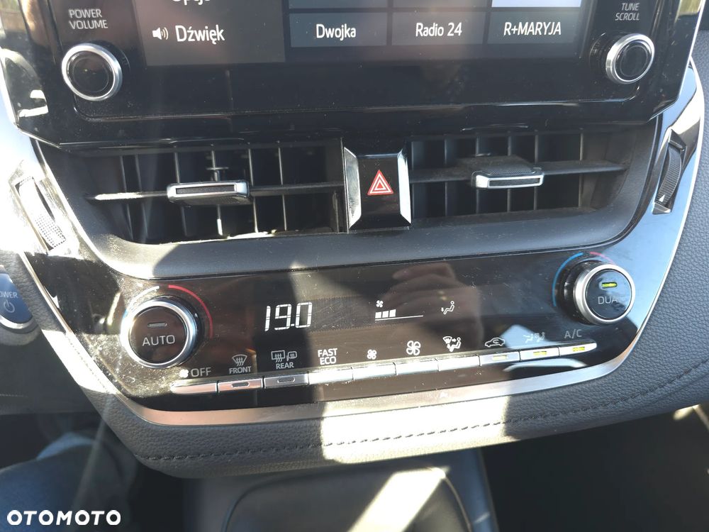 Toyota Corolla 1.8 Hybrid Comfort - 25