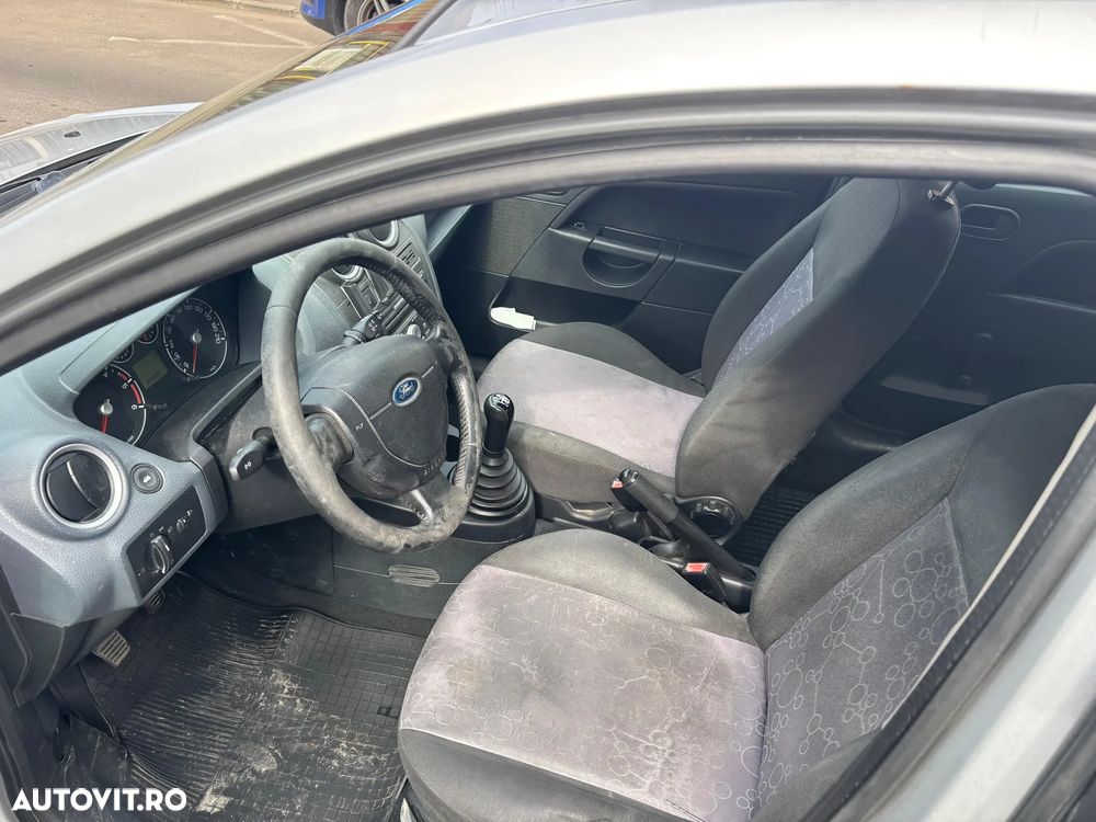 Ford Fiesta - 1