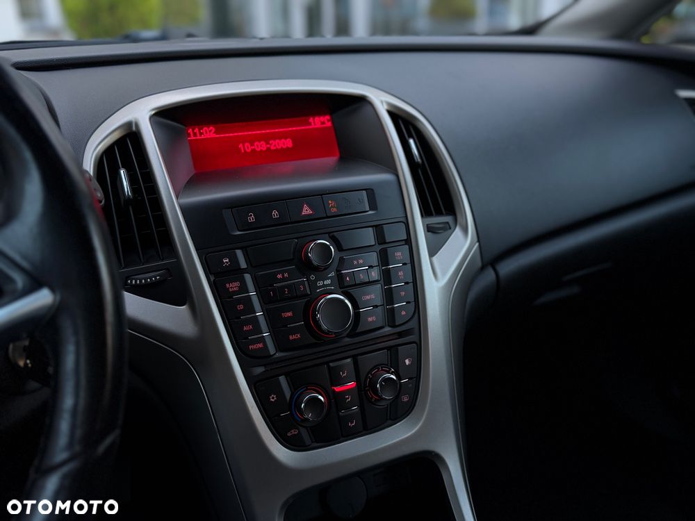 Opel Astra 1.6 Innovation - 18