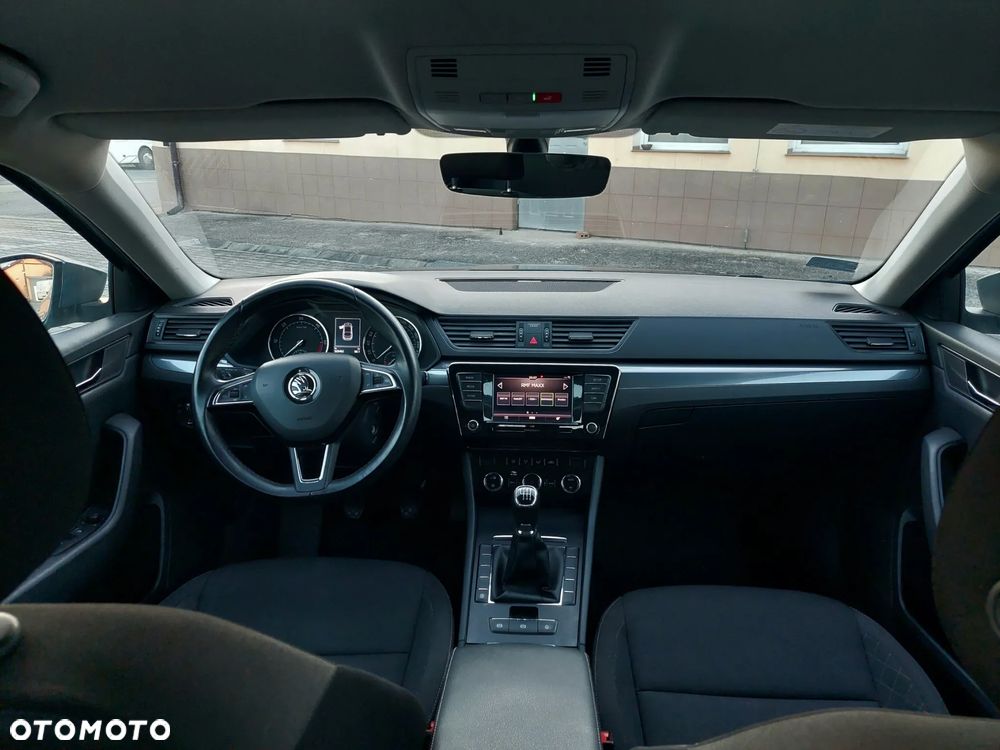 Skoda Superb 1.6 TDI Active - 33