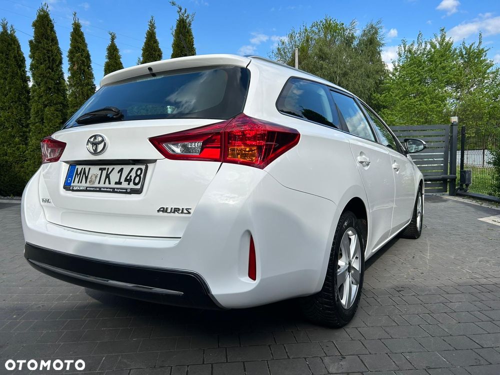 Toyota Auris 1.6 Premium - 7