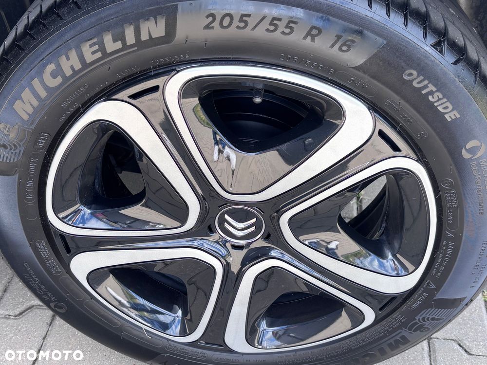 Citroën C3 1.2 PureTech Feel - 30