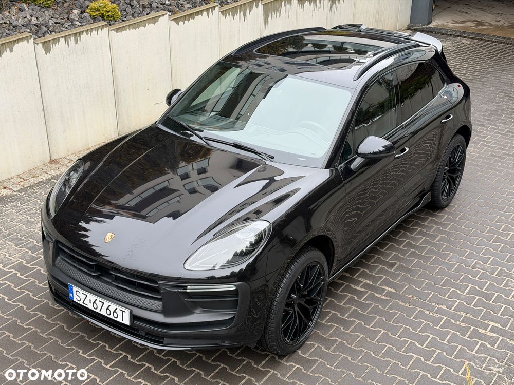 Porsche Macan - 1