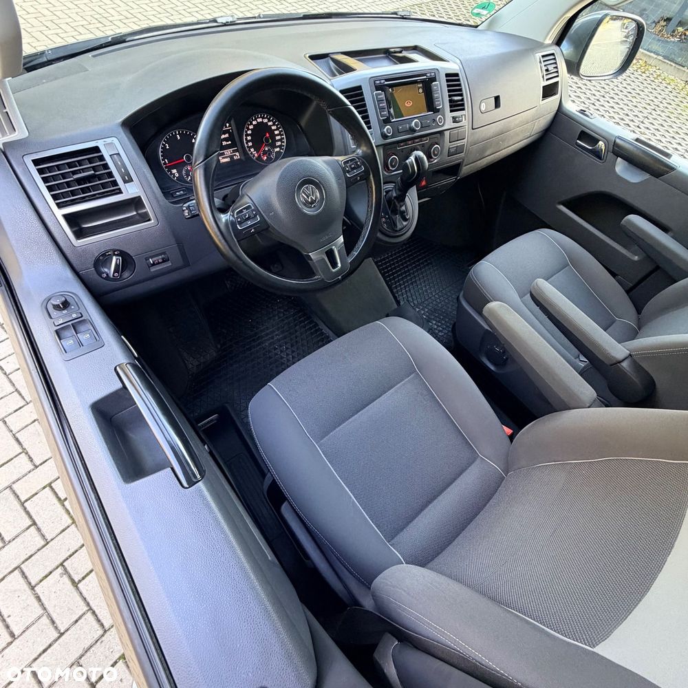 Volkswagen Multivan - 21