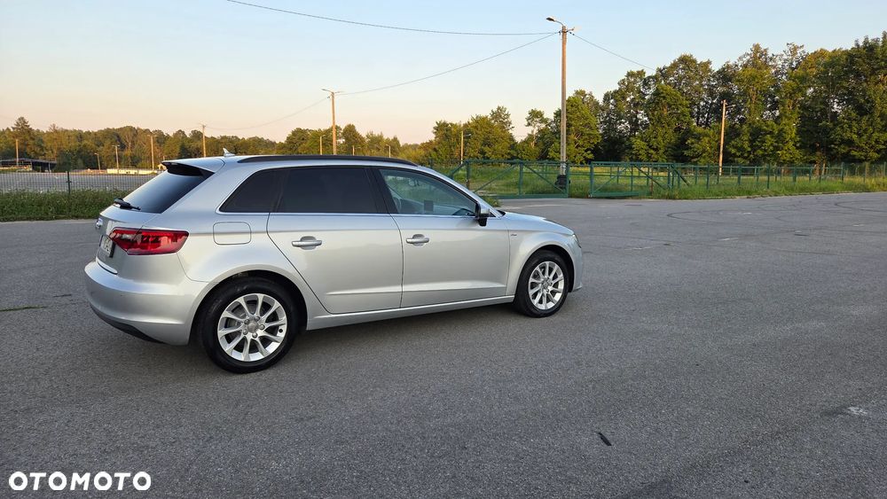 Audi A3 Sportback 2.0 TDI S line Sportpaket - 19