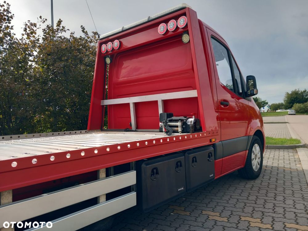 Mercedes-Benz Sprinter - 10