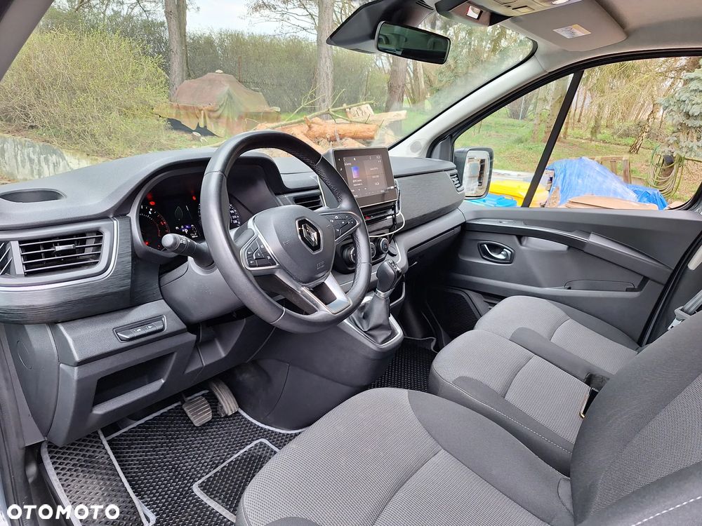 Renault Trafic 2.0 dCi EDC - 5