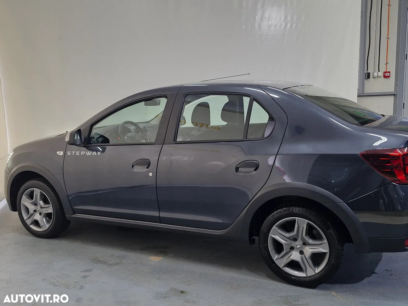 Dacia Logan Stepway 0.9 TCe - 11