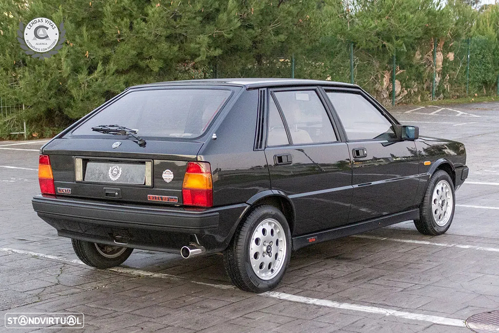 Lancia Delta 1.6 HF Turbo - 8