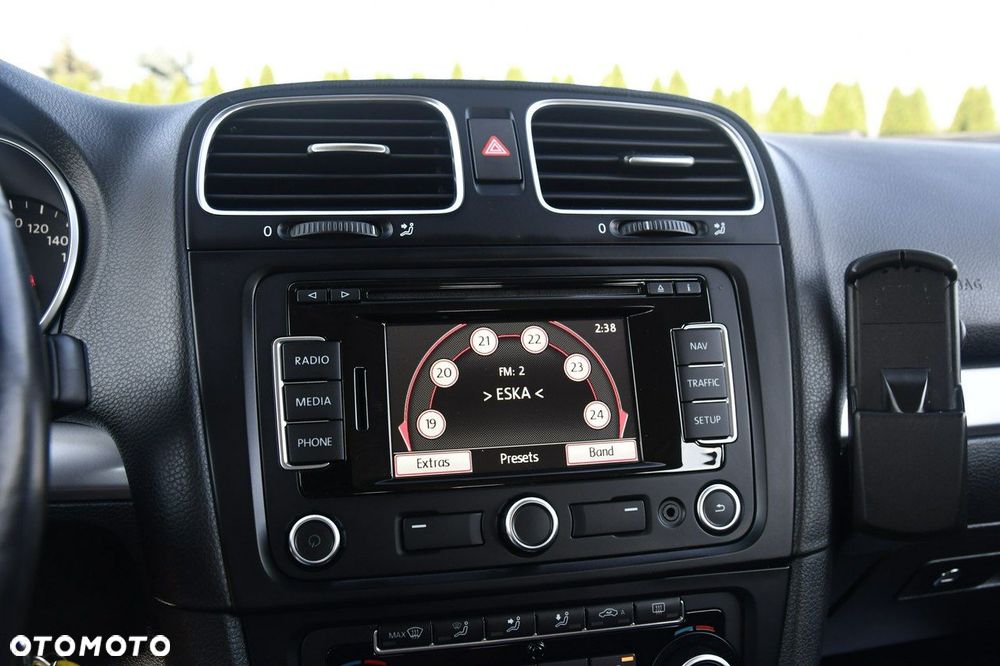 Volkswagen Golf - 25