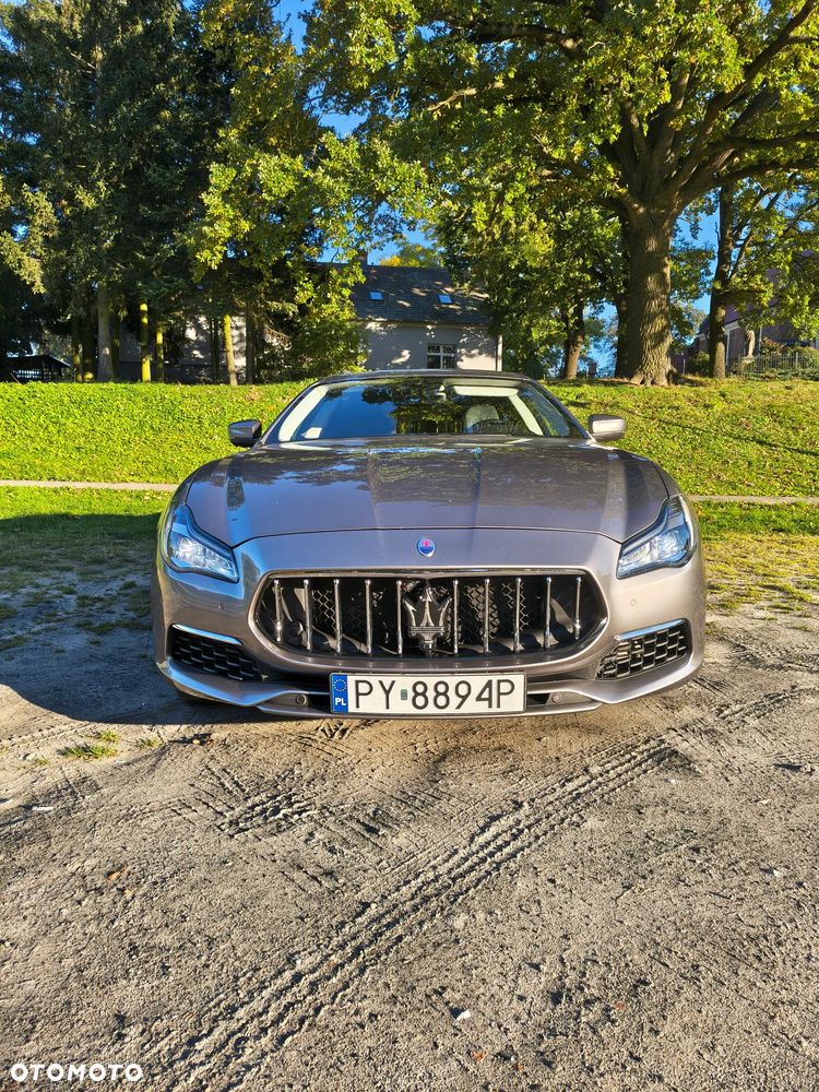 Maserati Quattroporte GranLusso S - 12