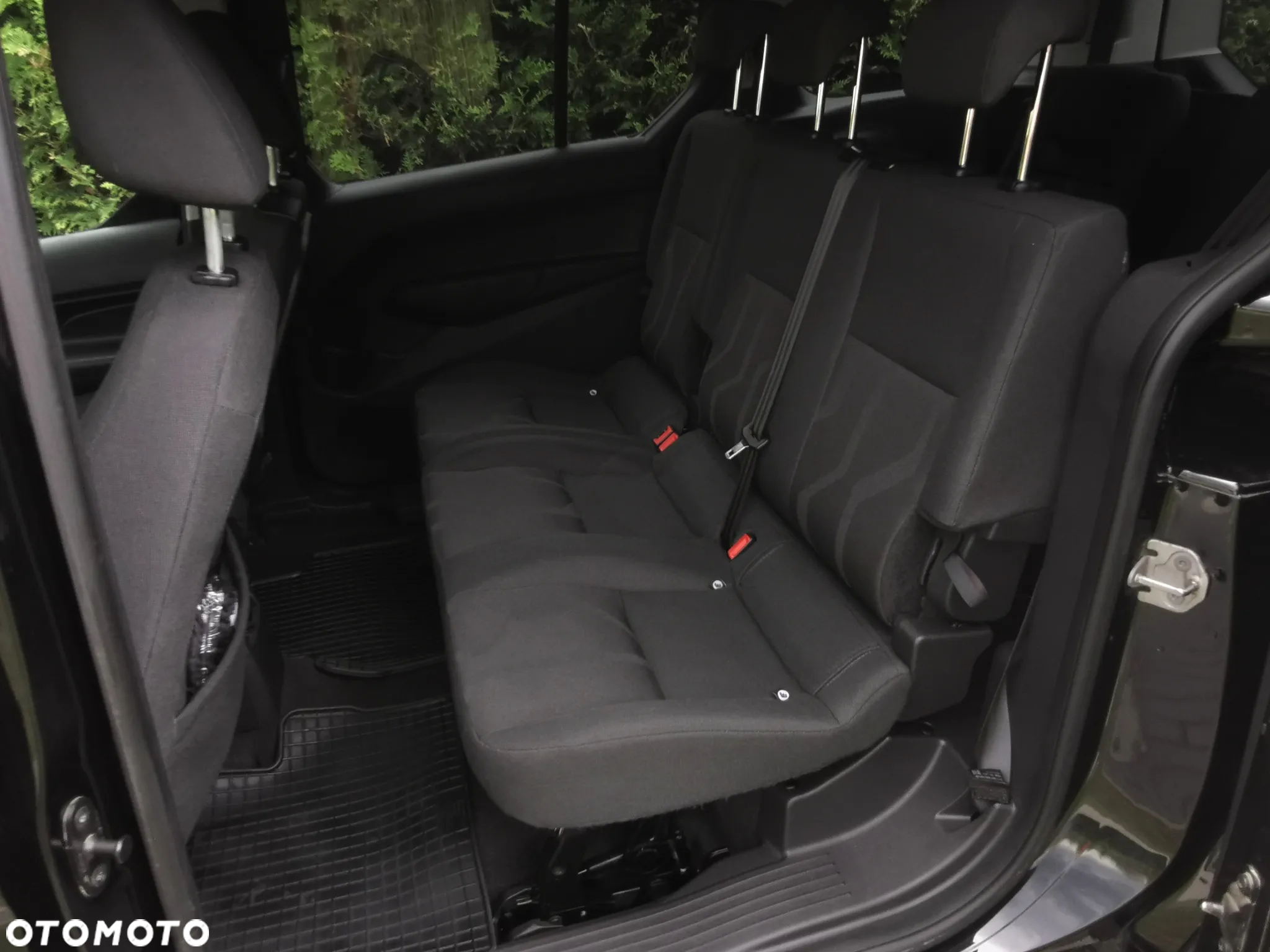 Ford Tourneo Connect Grand - 30