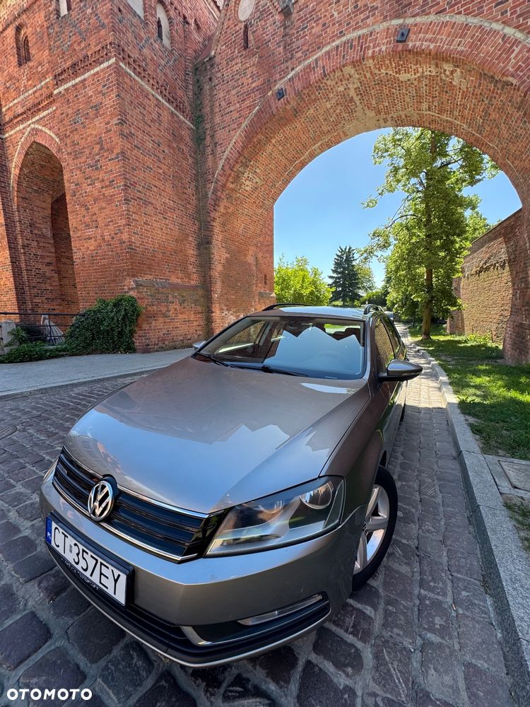 Volkswagen Passat - 34