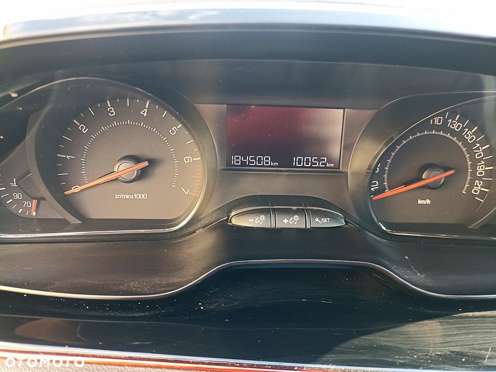 Peugeot 208 PureTech 68 Active - 11