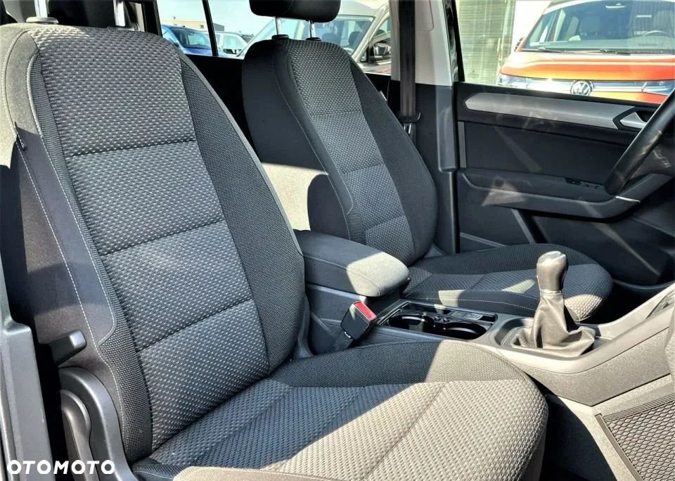 Volkswagen Touran 1.6 TDI BMT SCR Comfortline - 32