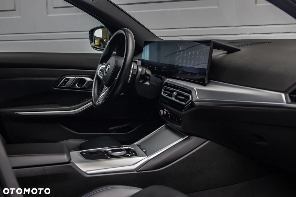 BMW Seria 3 320d xDrive mHEV M Sport - 31