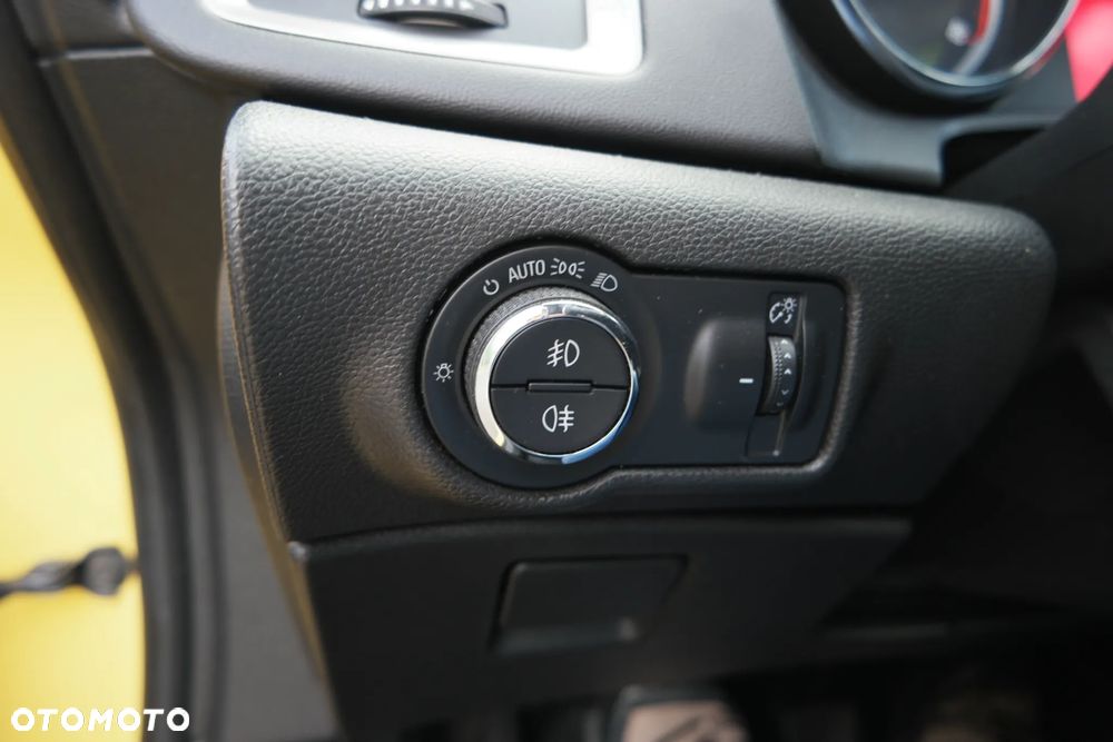 Opel Astra - 33