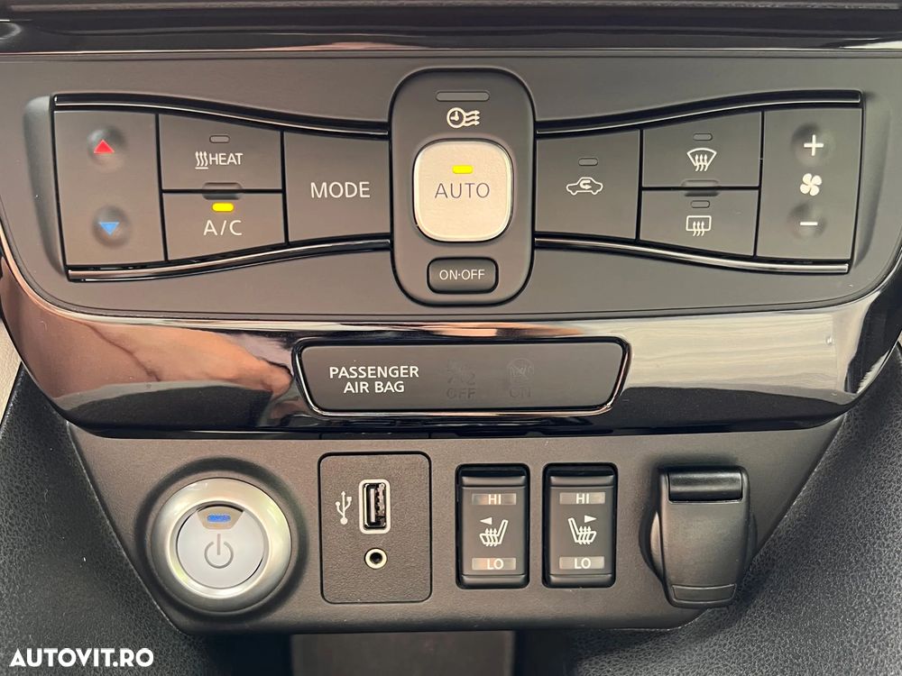 Nissan LEAF 62 kWh e+ N-Connecta - 14