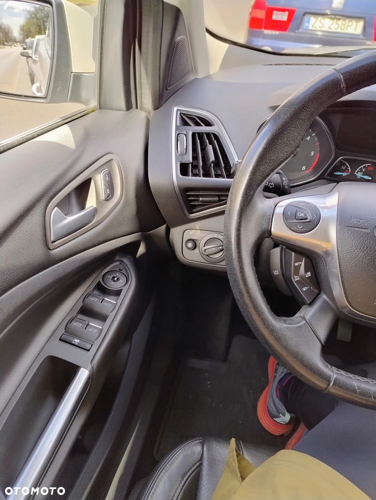 Ford Kuga 2.0 TDCi 4WD Titanium Plus - 5