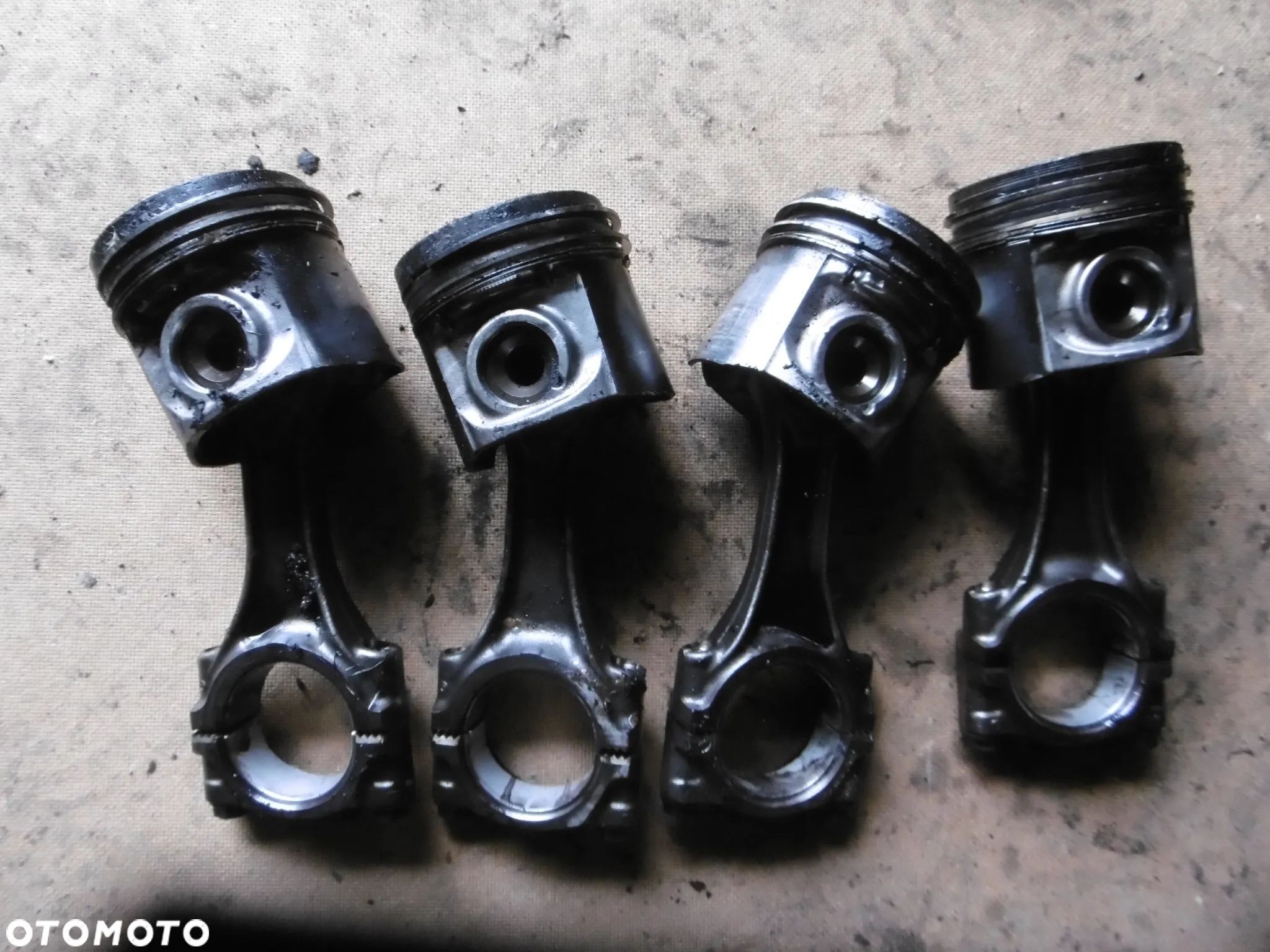 TŁOK KORBOWÓD BOXER DUCATO JUMPER 2.8 HDI JTD - 1
