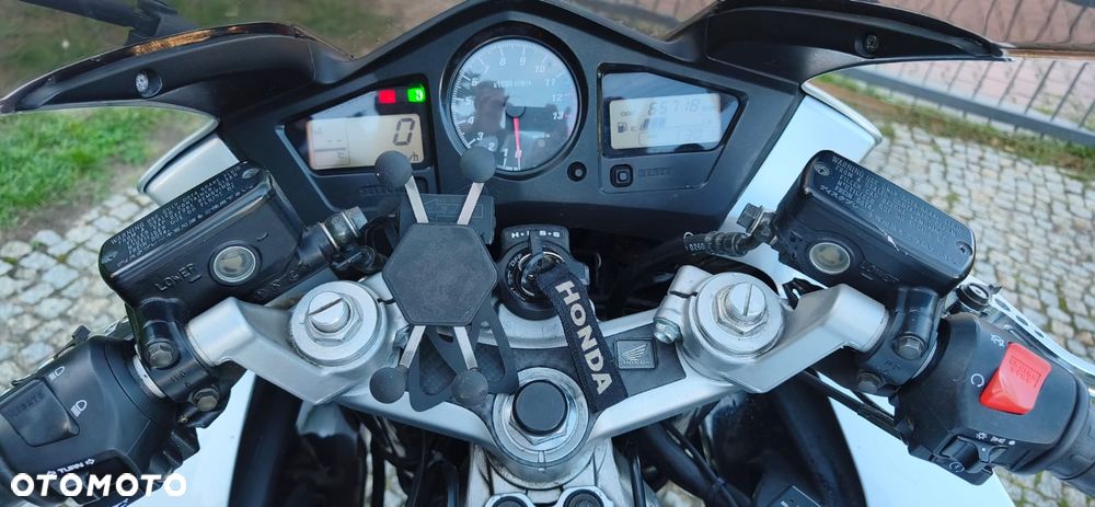 Honda VFR - 7