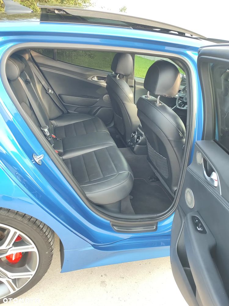 Kia Stinger 3.3 T-GDI V6 GT AWD - 33