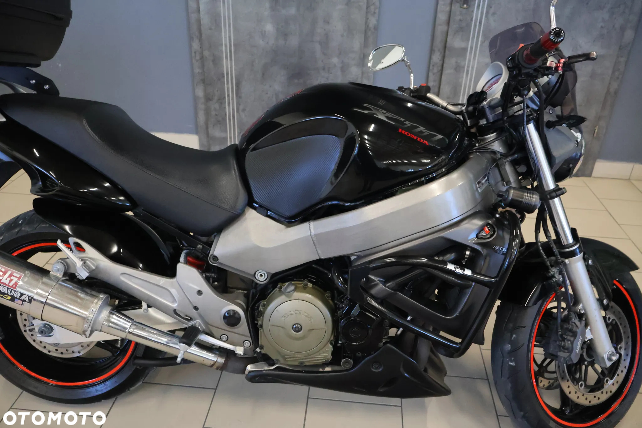 Honda CB - 4