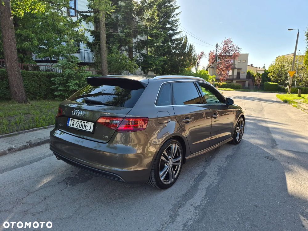 Audi A3 Sportback 1.6 TDI (clean diesel) S line Sportpaket - 6
