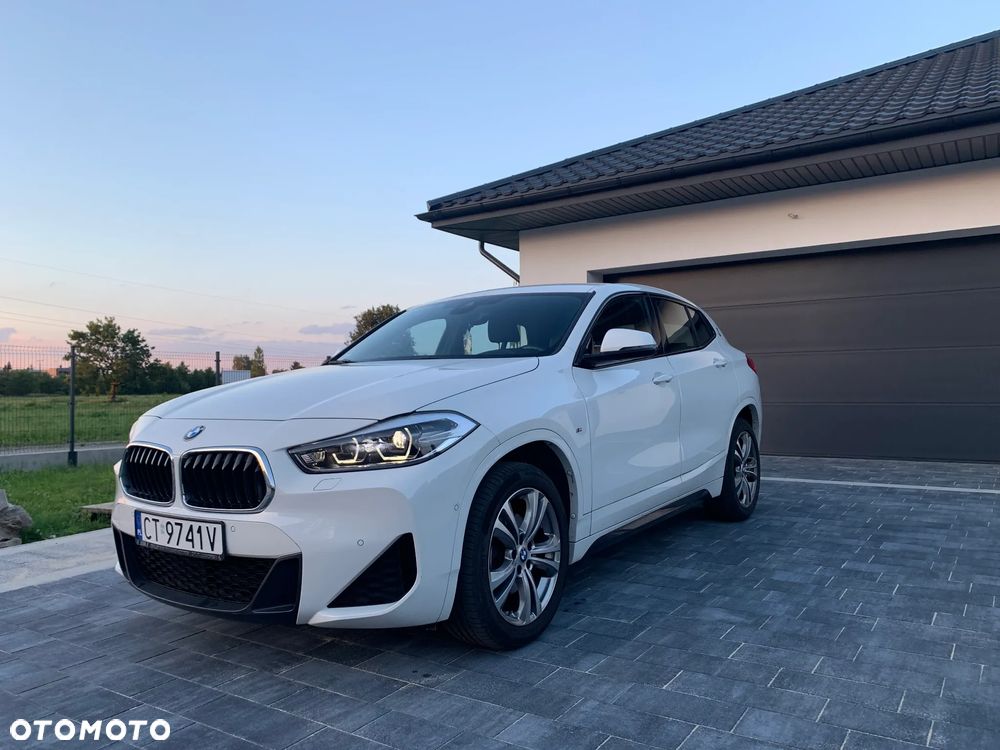 BMW X2 sDrive18d sport - 1