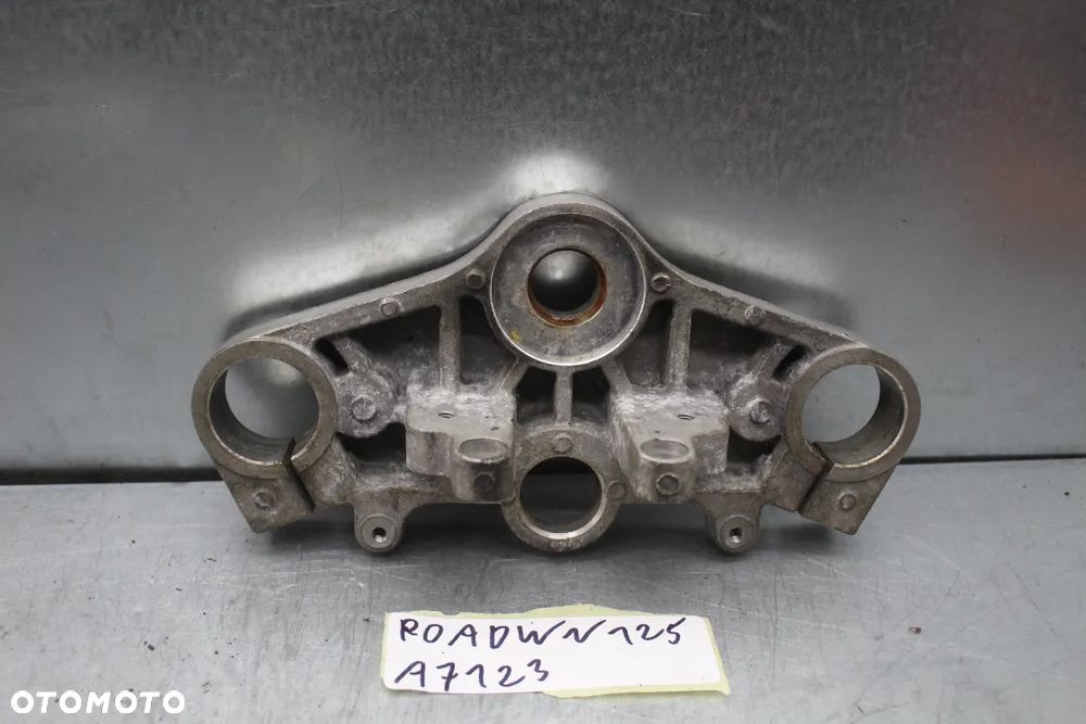 Daelim Roadwin 125 Półka górna mocowanie uchwyt - 2