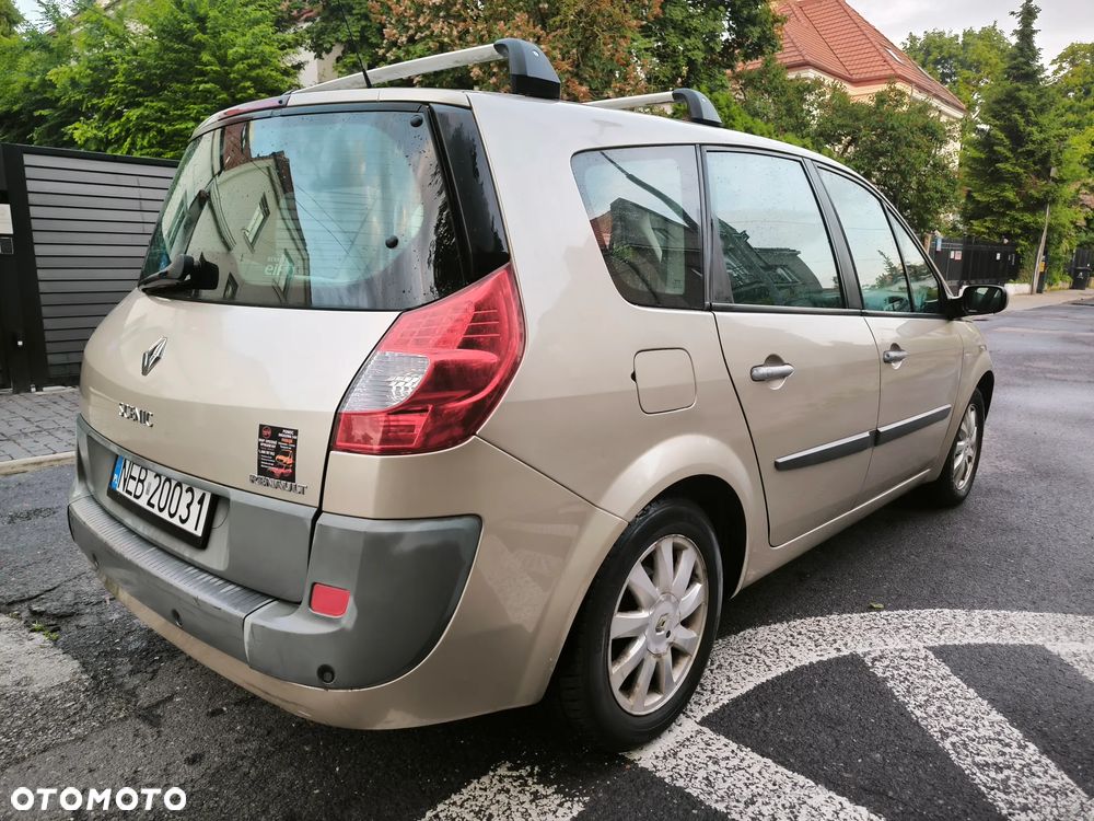 Renault Grand Scenic 1.9 dCi FAP Exception - 4