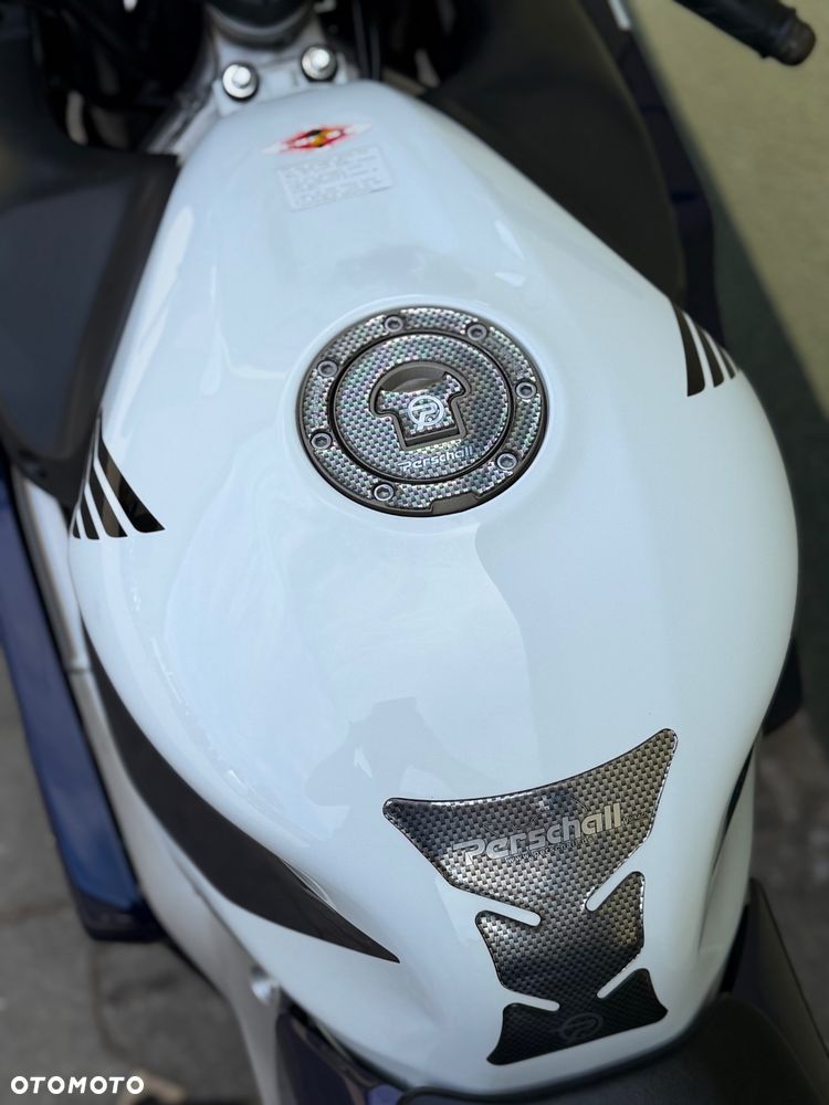 Honda CBR - 35
