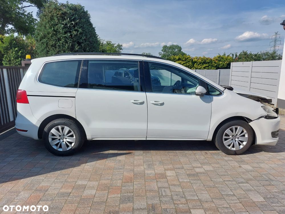 Volkswagen Sharan 2.0 TDI 4Motion BlueMotion Technology Comfortline - 4