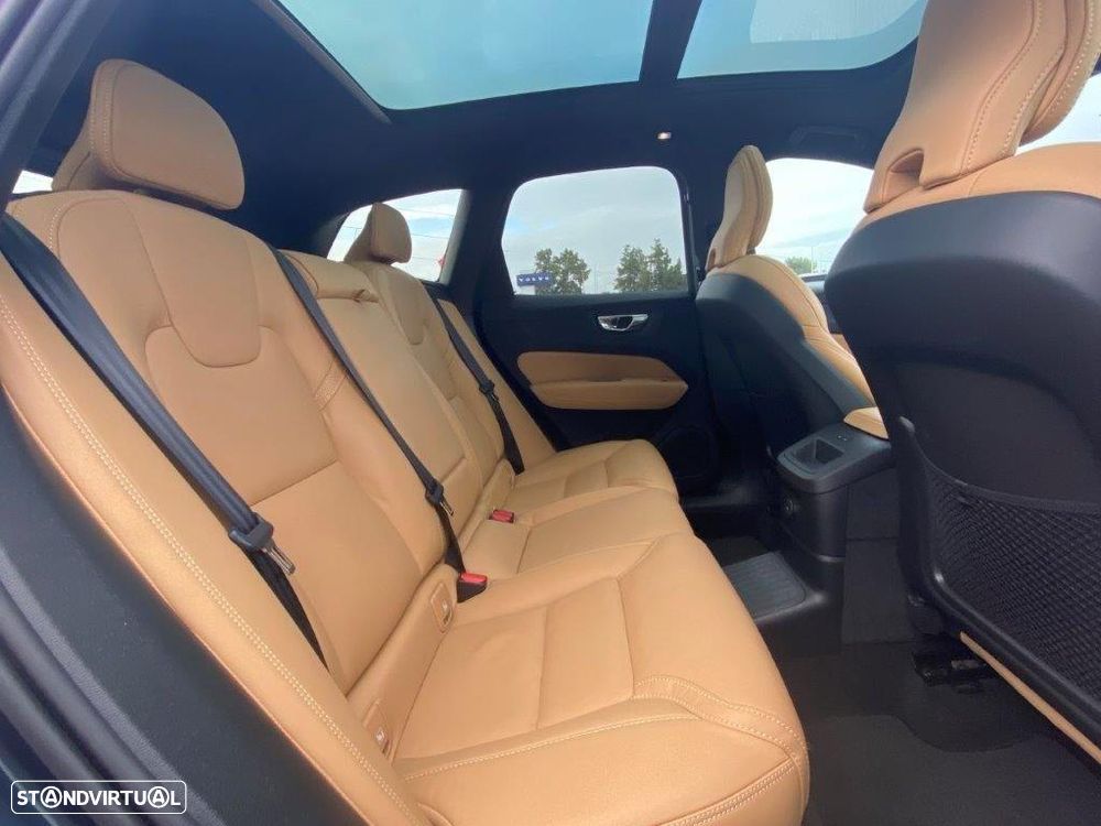 Volvo XC 60 2.0 T6 PHEV Ultra Bright - 16