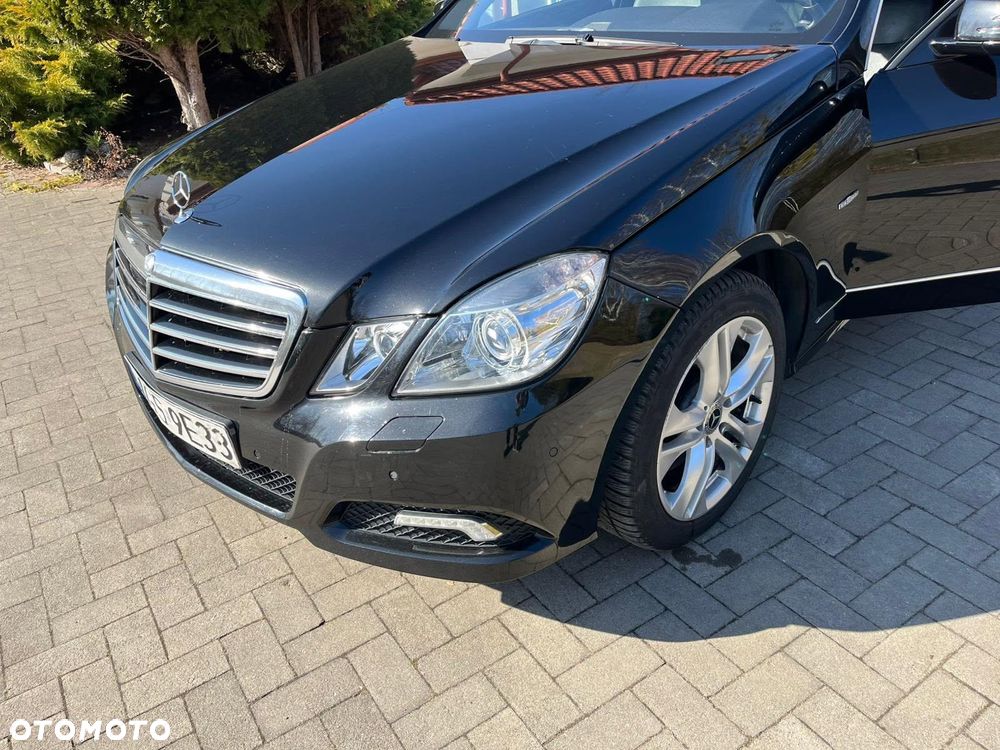 Mercedes-Benz E-Class 2010 photo 3