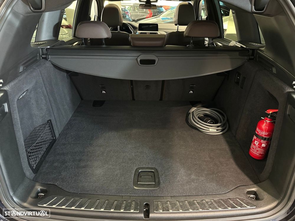 BMW iX3 Inspiring - 38