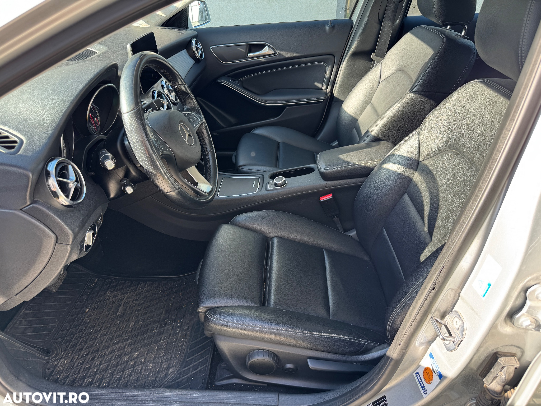 Mercedes-Benz GLA 200 (CDI) d 7G-DCT Urban - 10