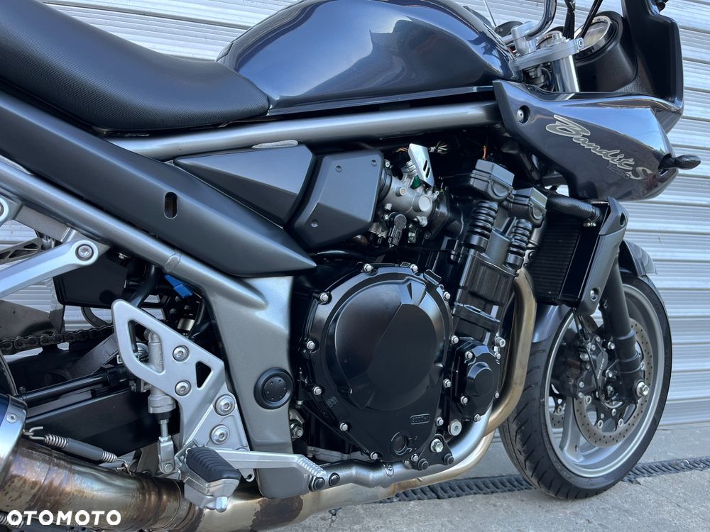 Suzuki Bandit - 22