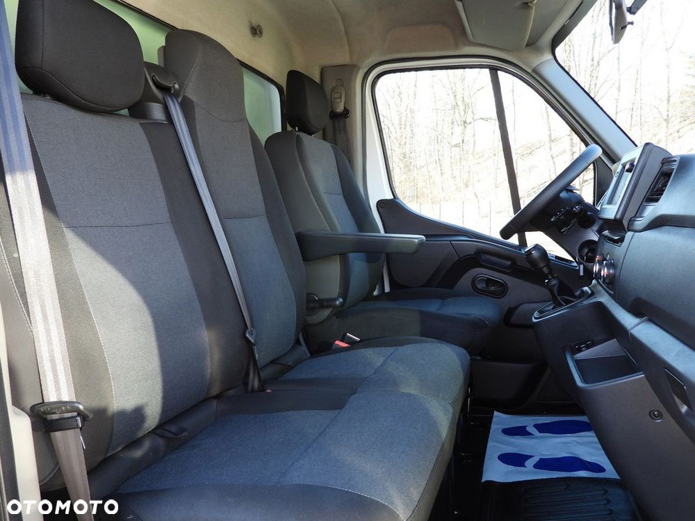 Renault MASTER KONTENER WINDA 8 PALET TEMPOMAT LEDY KLIMATYZACJA  145KM - 39