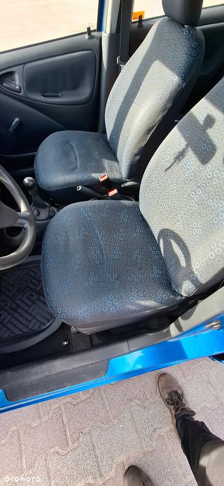 Toyota Yaris 1.0 Terra - 29