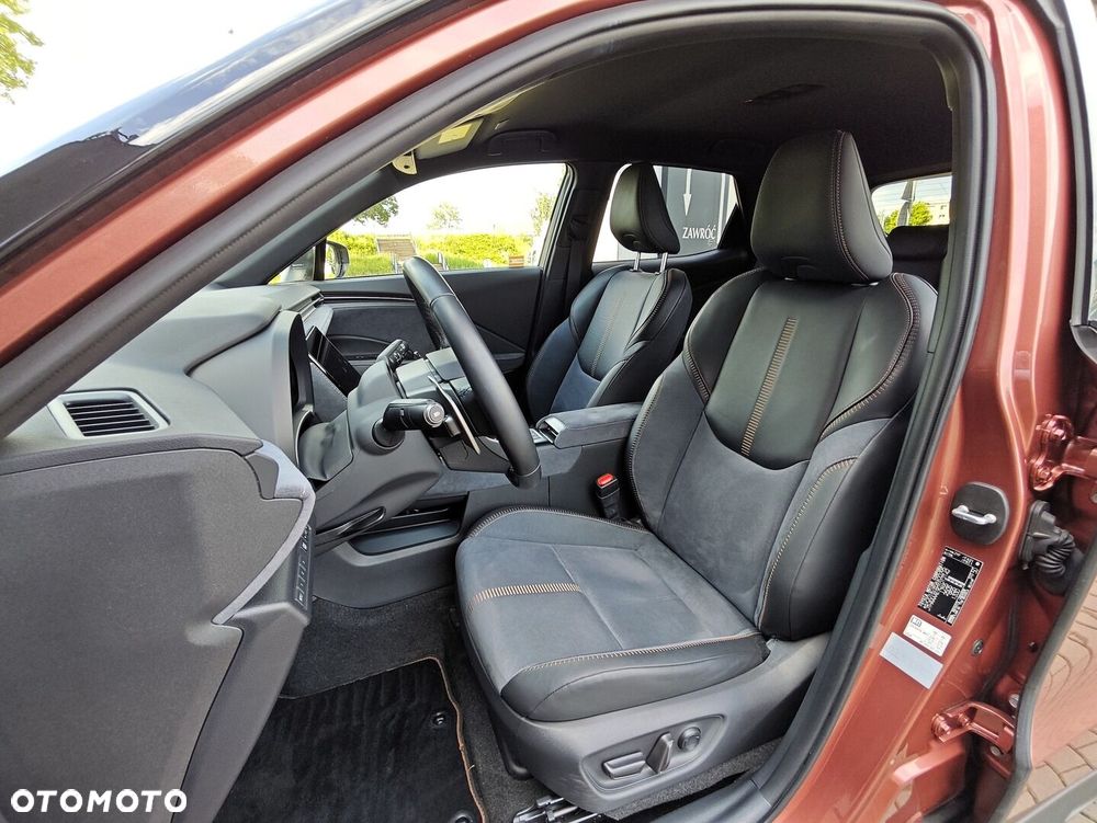 Lexus LBX 1.5 Hybrid Cool - 13