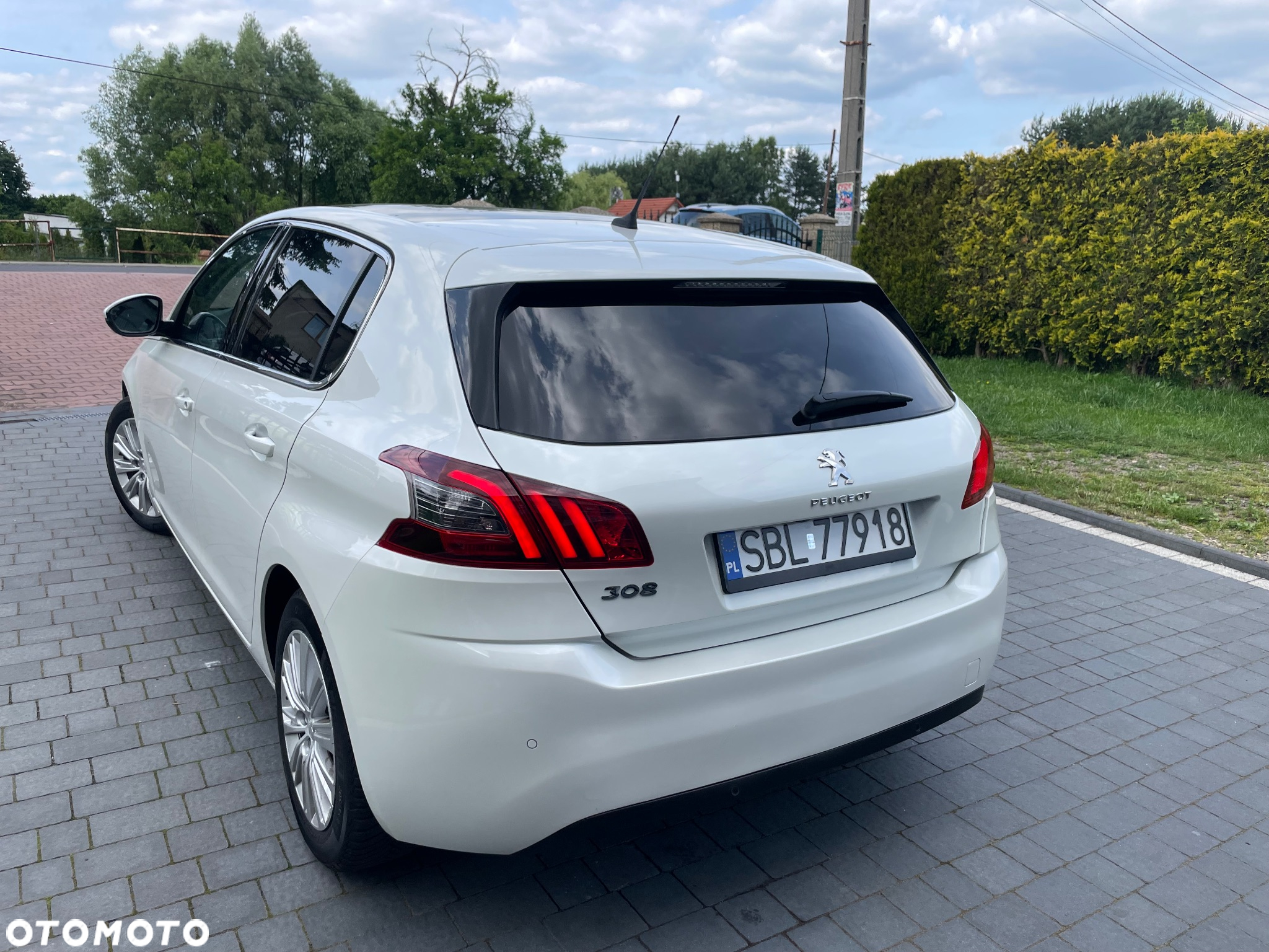 Peugeot 308 1.2 PureTech GPF Allure S&S - 5